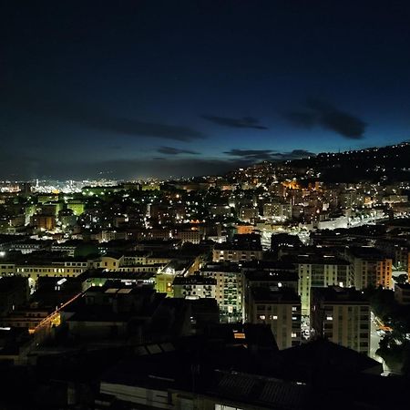 Appartamento Donny Dude Panorama Genova Esterno foto