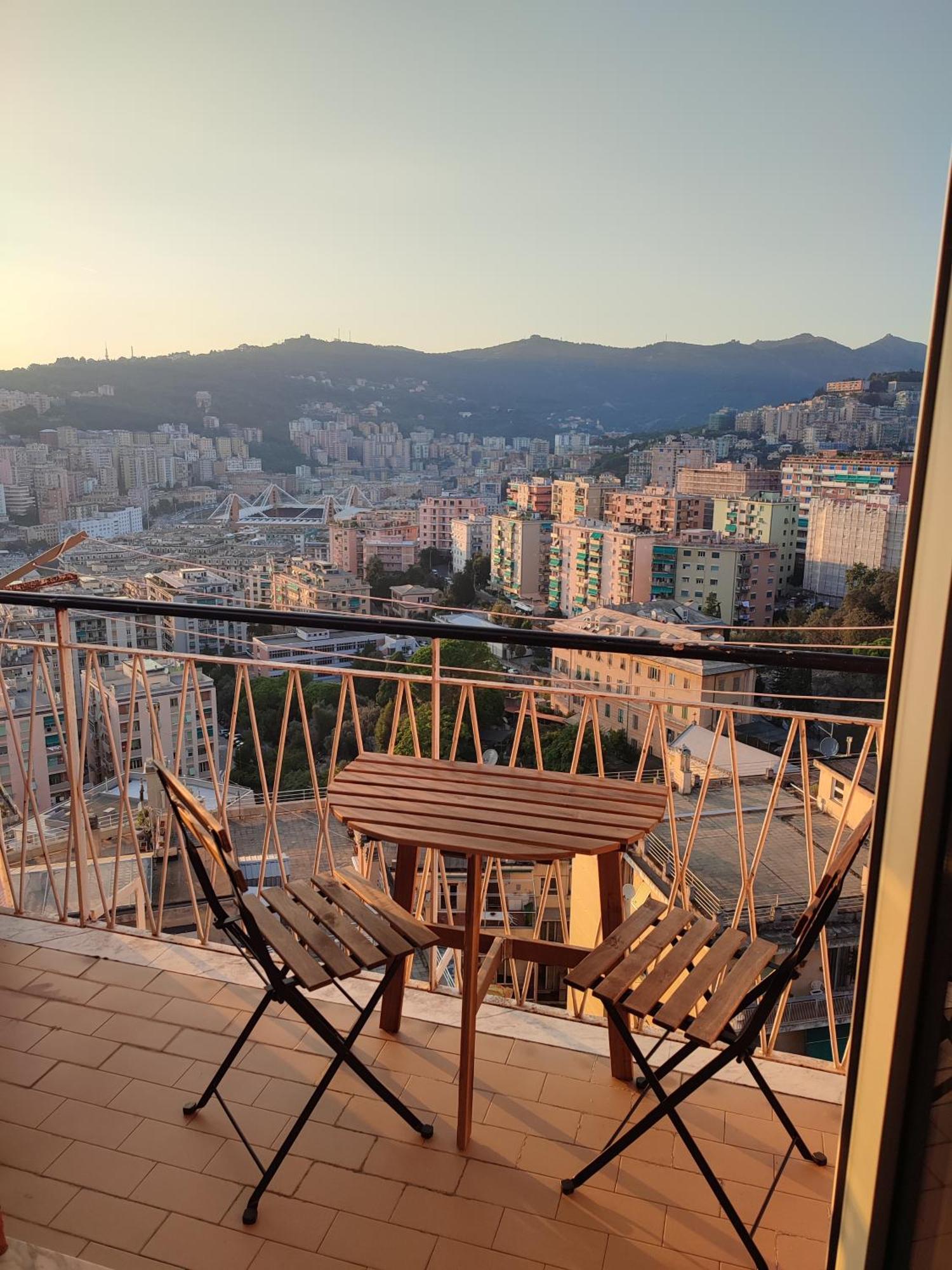 Appartamento Donny Dude Panorama Genova Esterno foto
