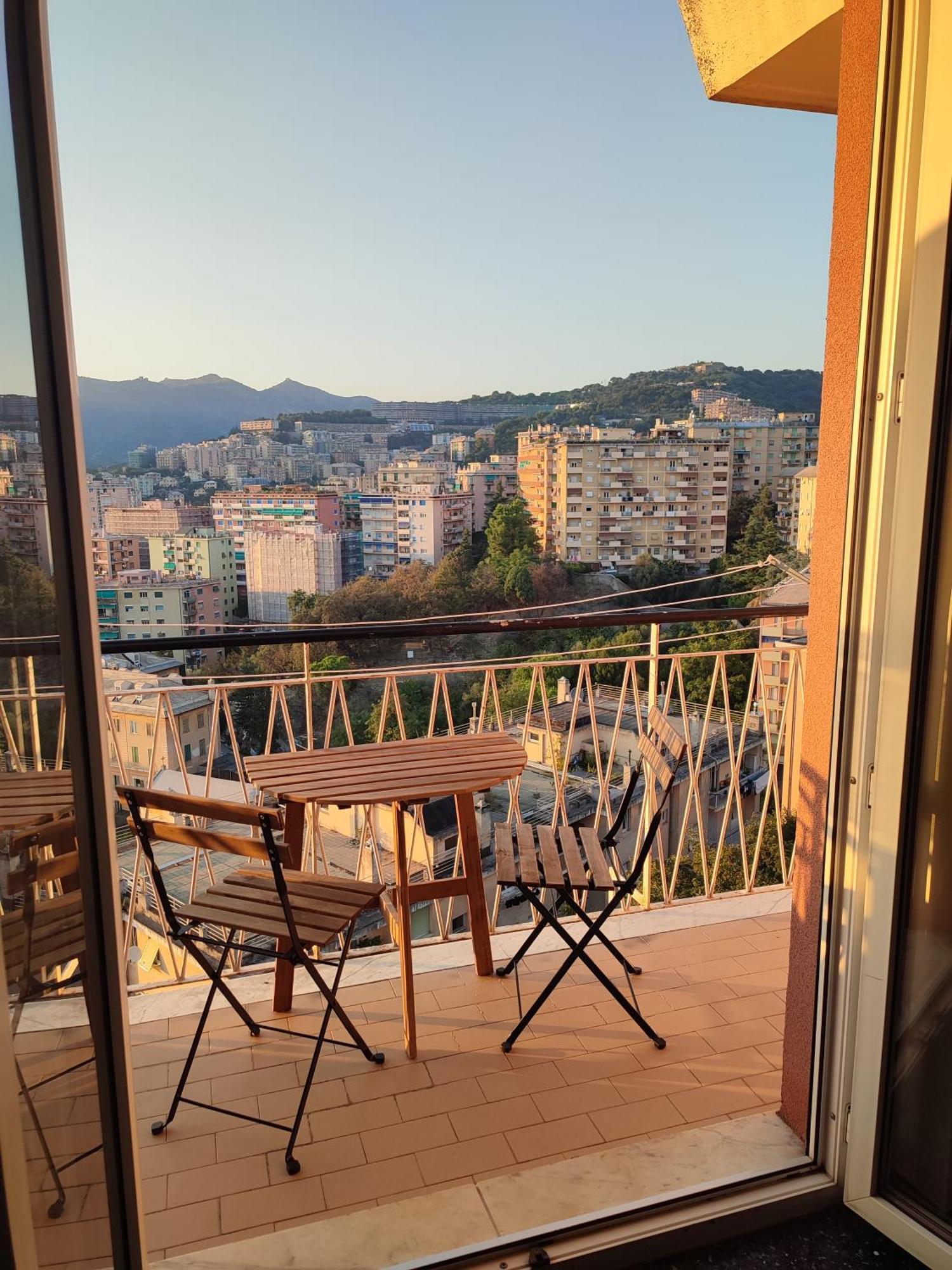 Appartamento Donny Dude Panorama Genova Esterno foto